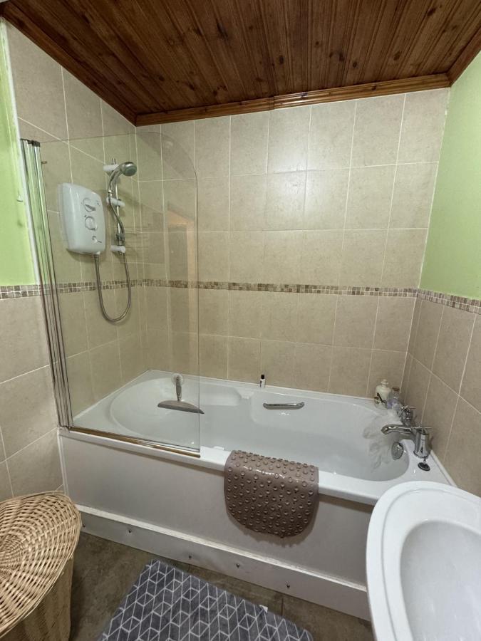 Private Room In Causeway Coast And Glens 밸리캐슬 외부 사진